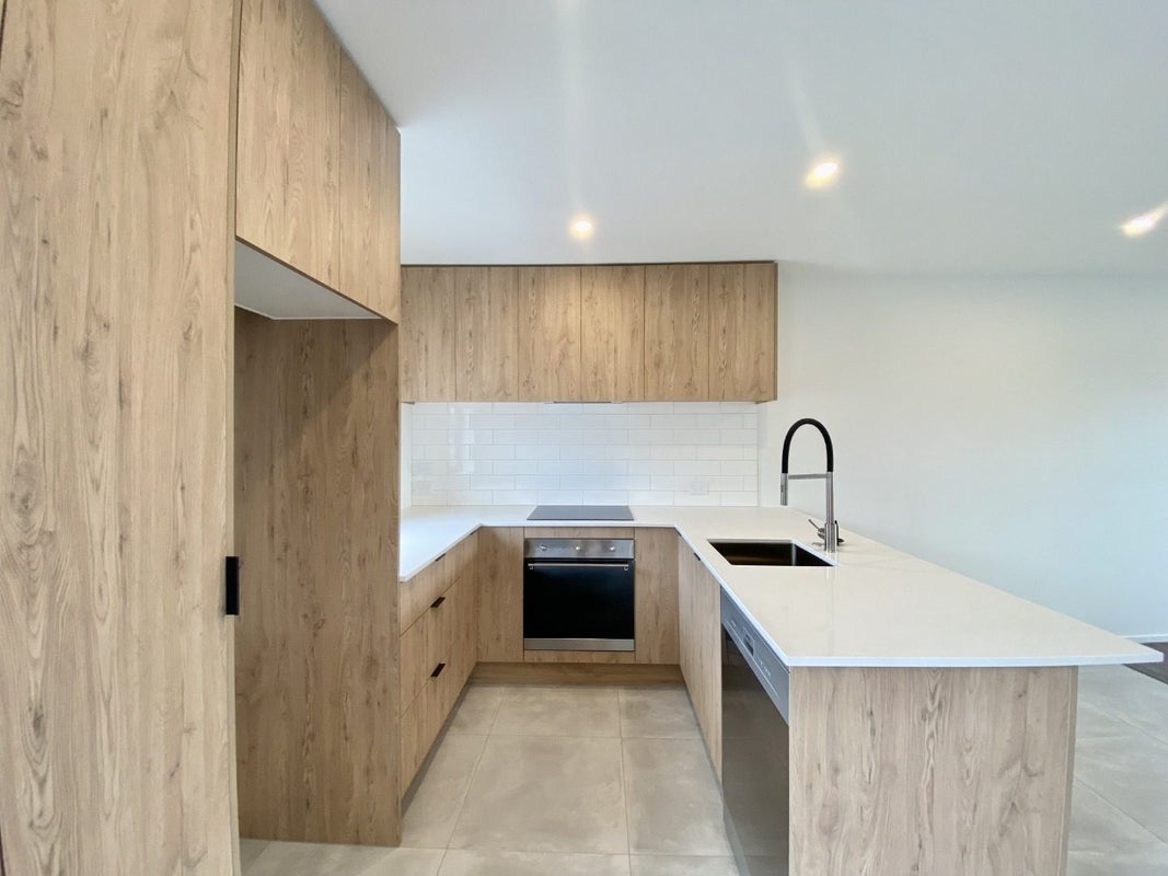 6/314 Worcester Street, Linwood, Christchurch - Carousel 1