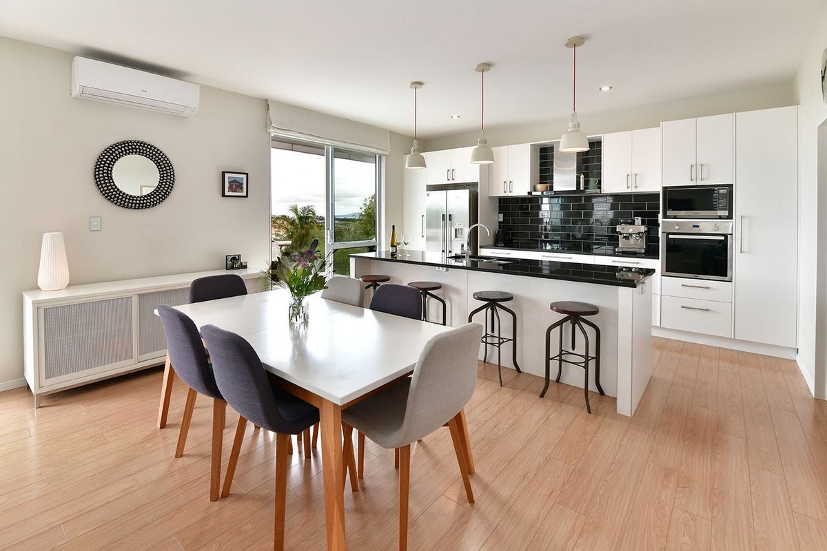 1211 Whangaparaoa Road, Gulf Harbour, Whangaparaoa - Carousel 1