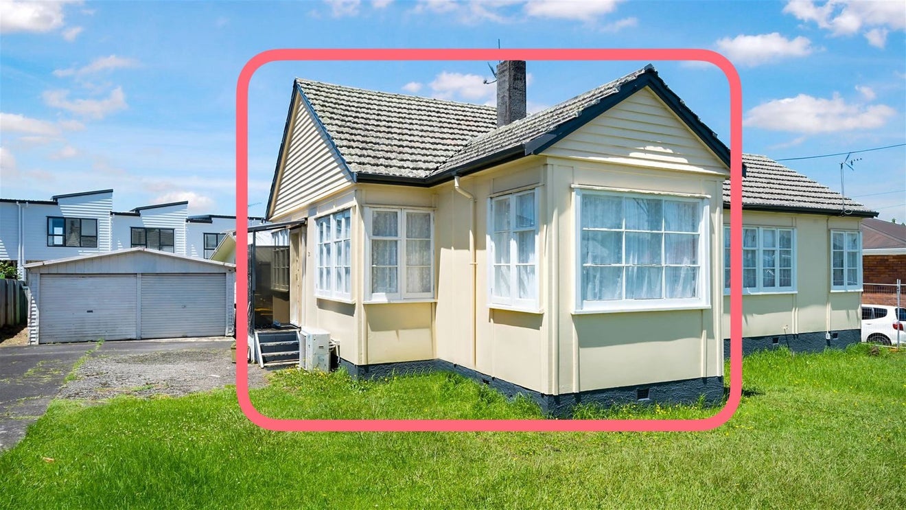 2 Fruitvale Road, New Lynn, Auckland - Carousel 1