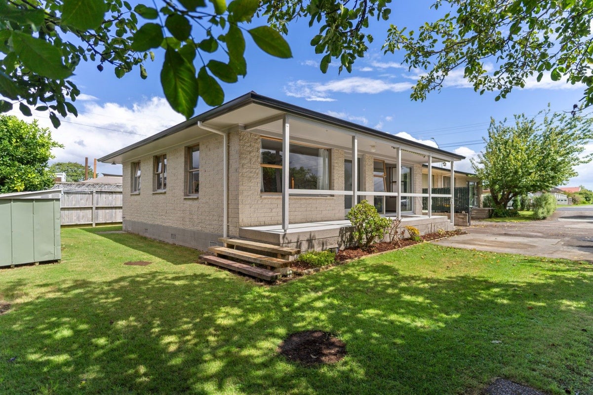 405B Otumoetai Road, Otumoetai, Tauranga - Carousel 1