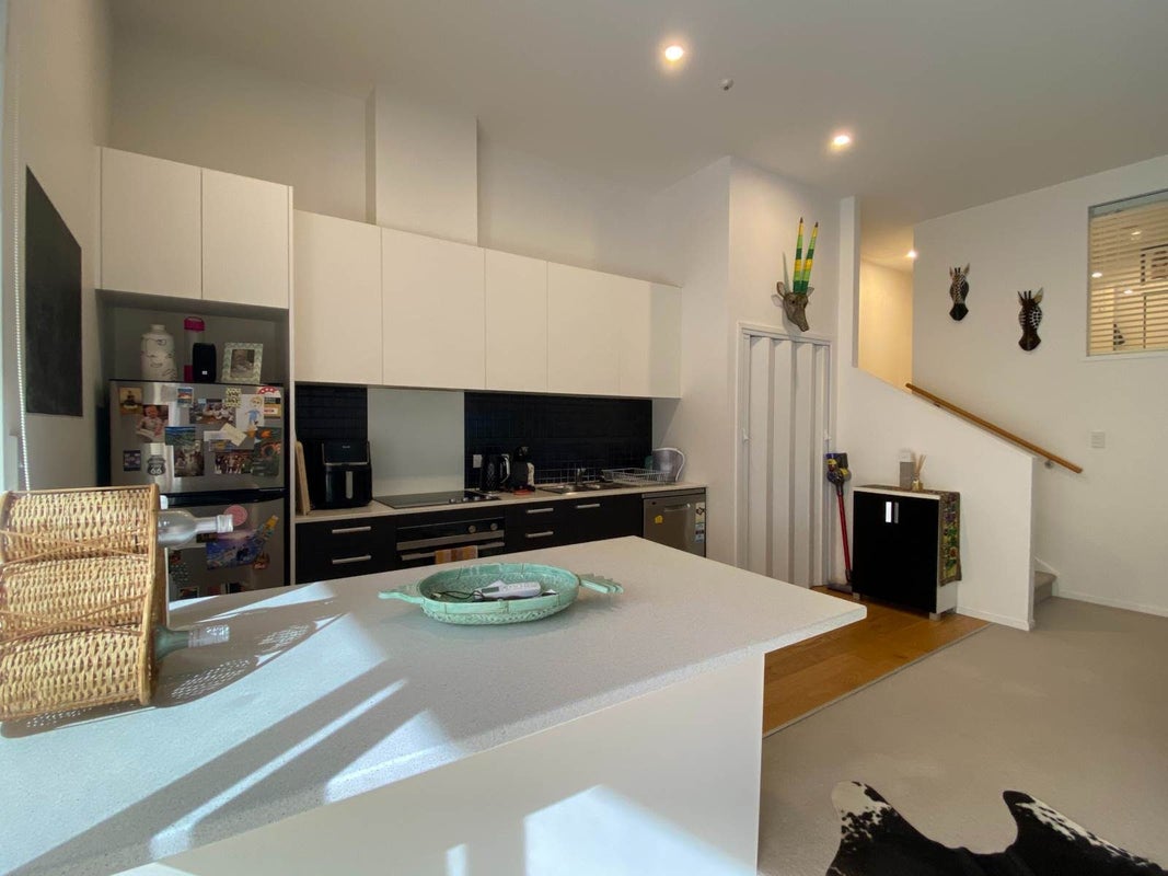 7/8 Thompson Park Road, Mount Wellington, Auckland - Carousel 2