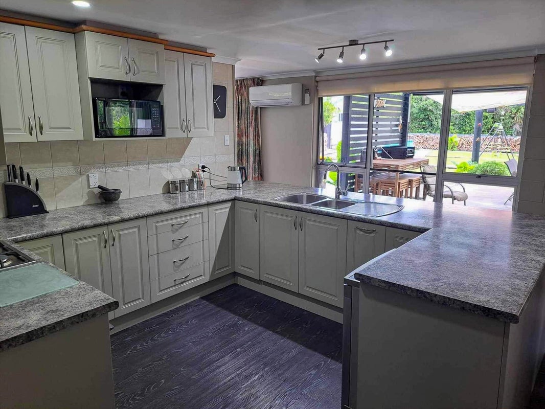 513 Abel Tasman Drive, Takaka - Carousel 2
