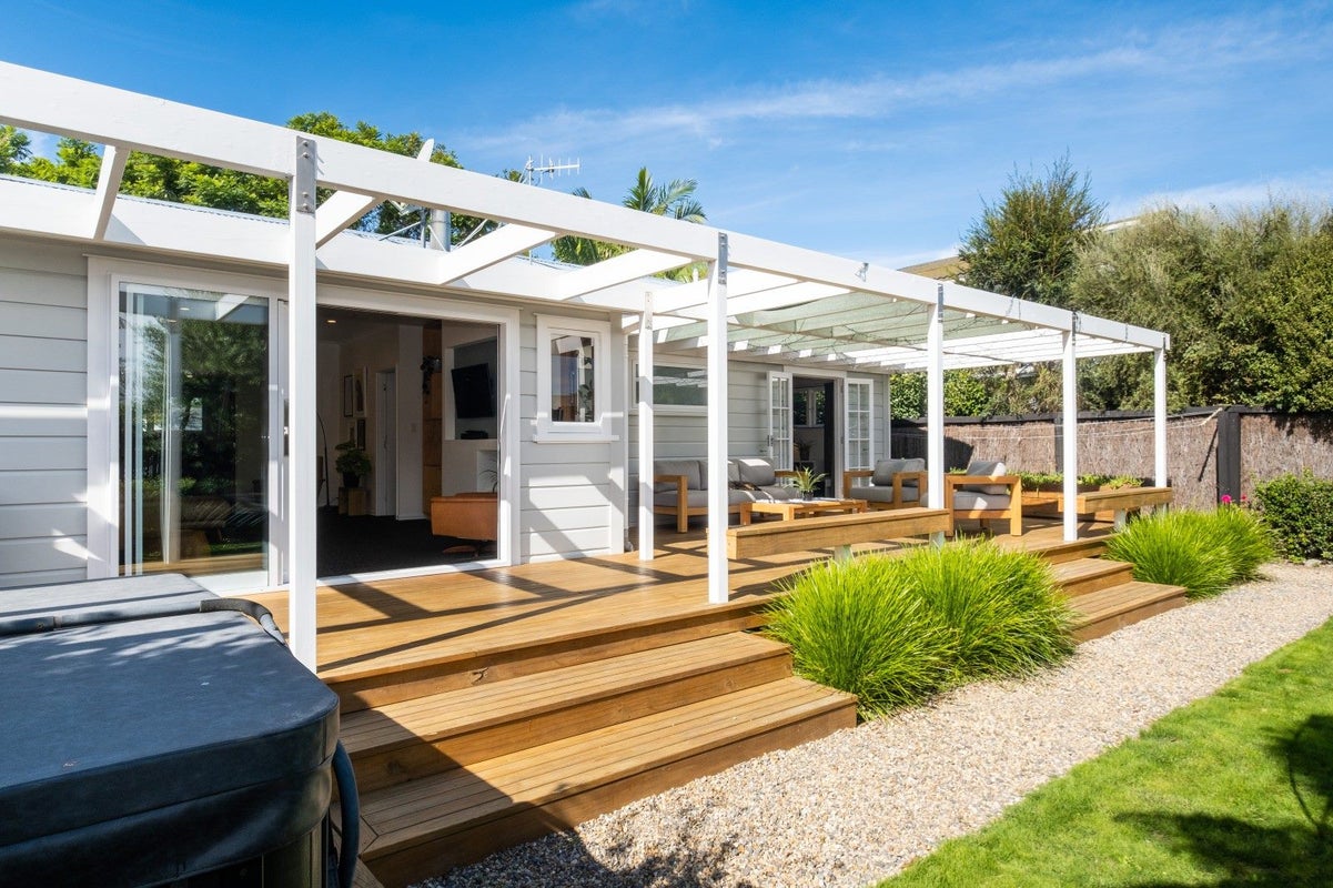 7 Gow Avenue, Haumoana, Haumoana - Carousel 1