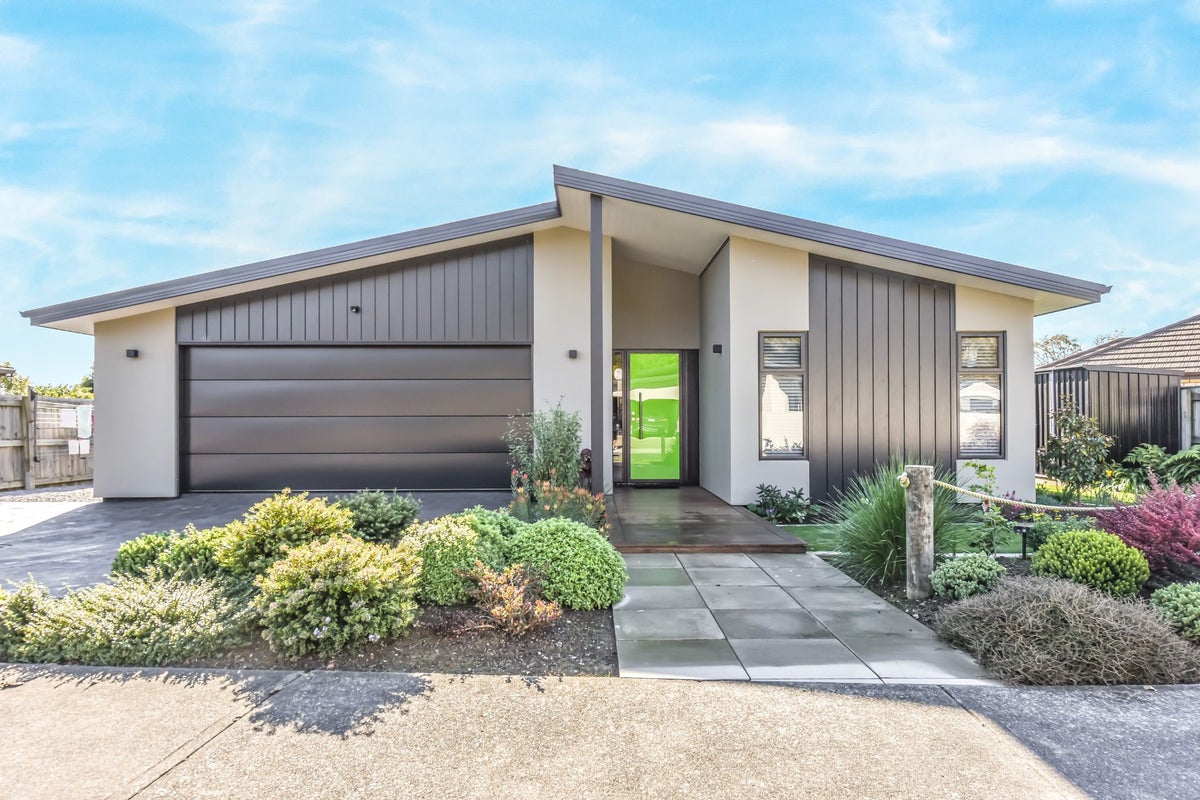 25 Kohikiko Place, Takaka - Carousel 1