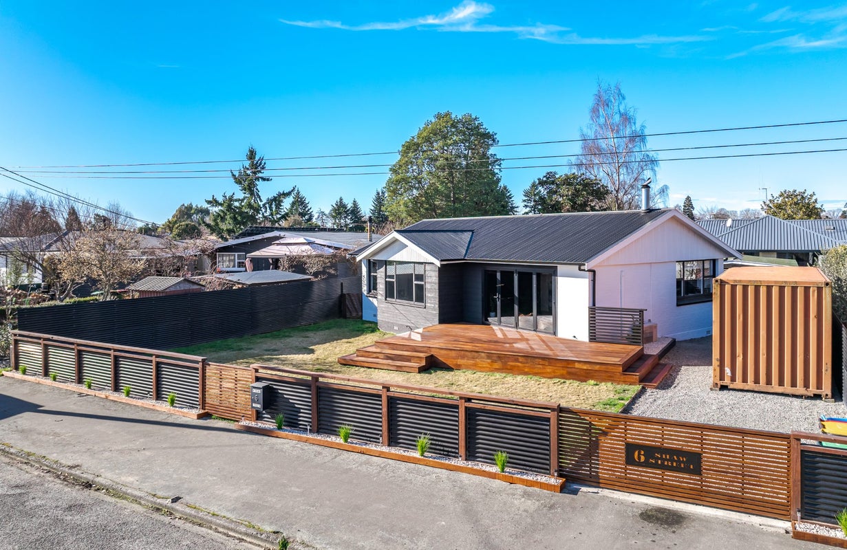 6 Shaw Street, Temuka - Carousel 1