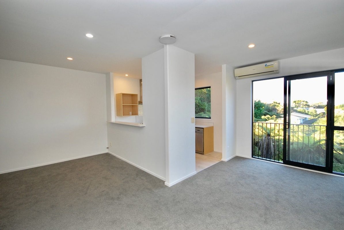 13/69 Target Road, Totara Vale, Auckland - Carousel 2