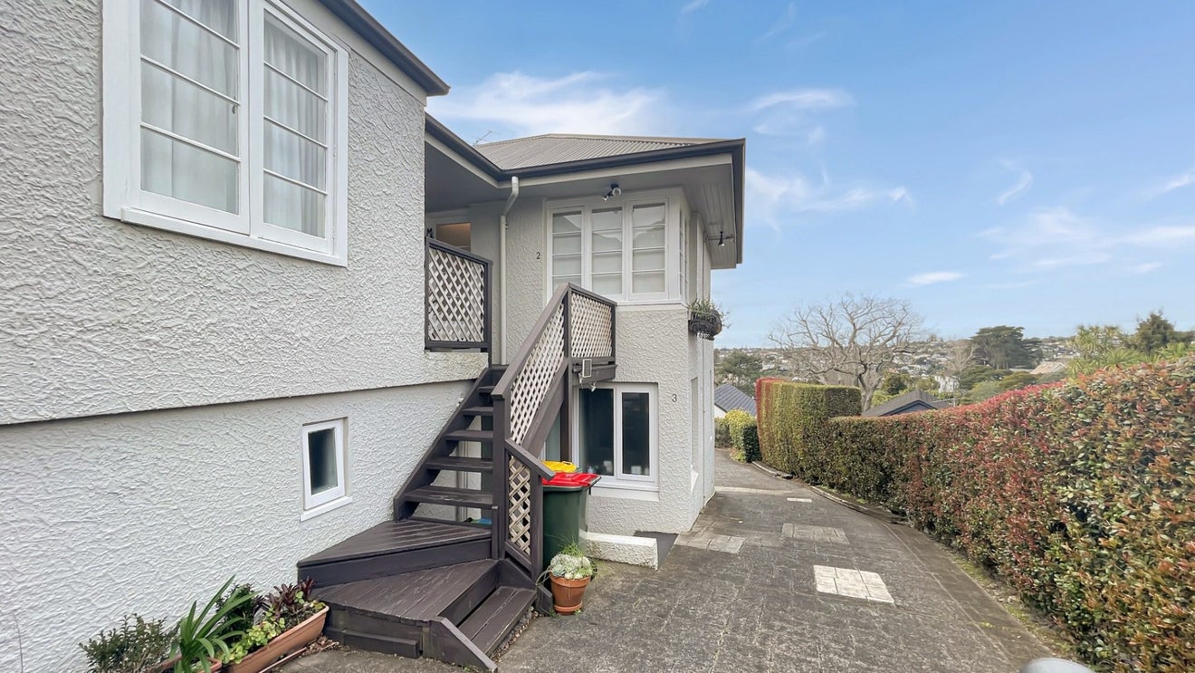 2/25 Cathedral Place, Parnell, Auckland - Carousel 2
