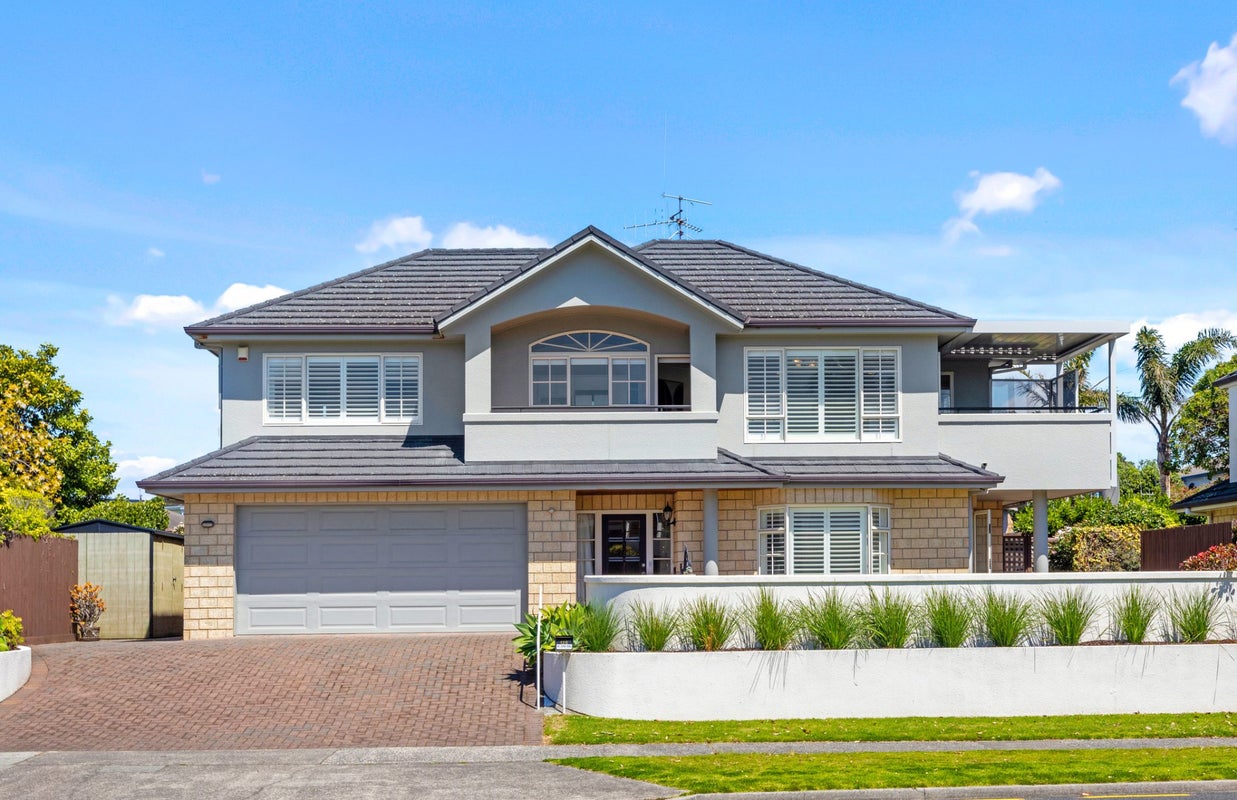 126 MURICATA AVenue, Mount Maunganui, Mount Maunganui - Carousel 1
