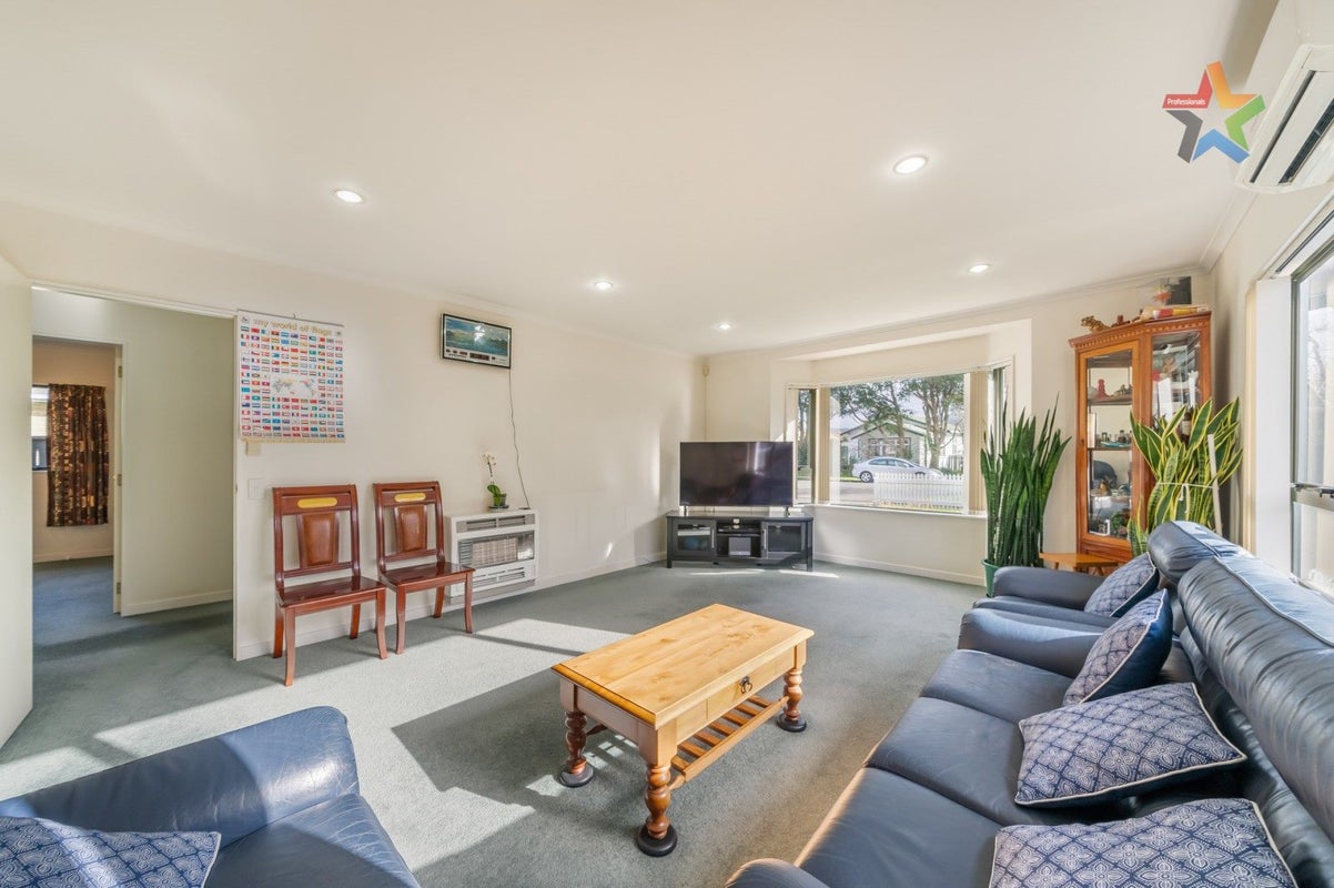 38 Bauchop Road, Waterloo, Lower Hutt - Carousel 2