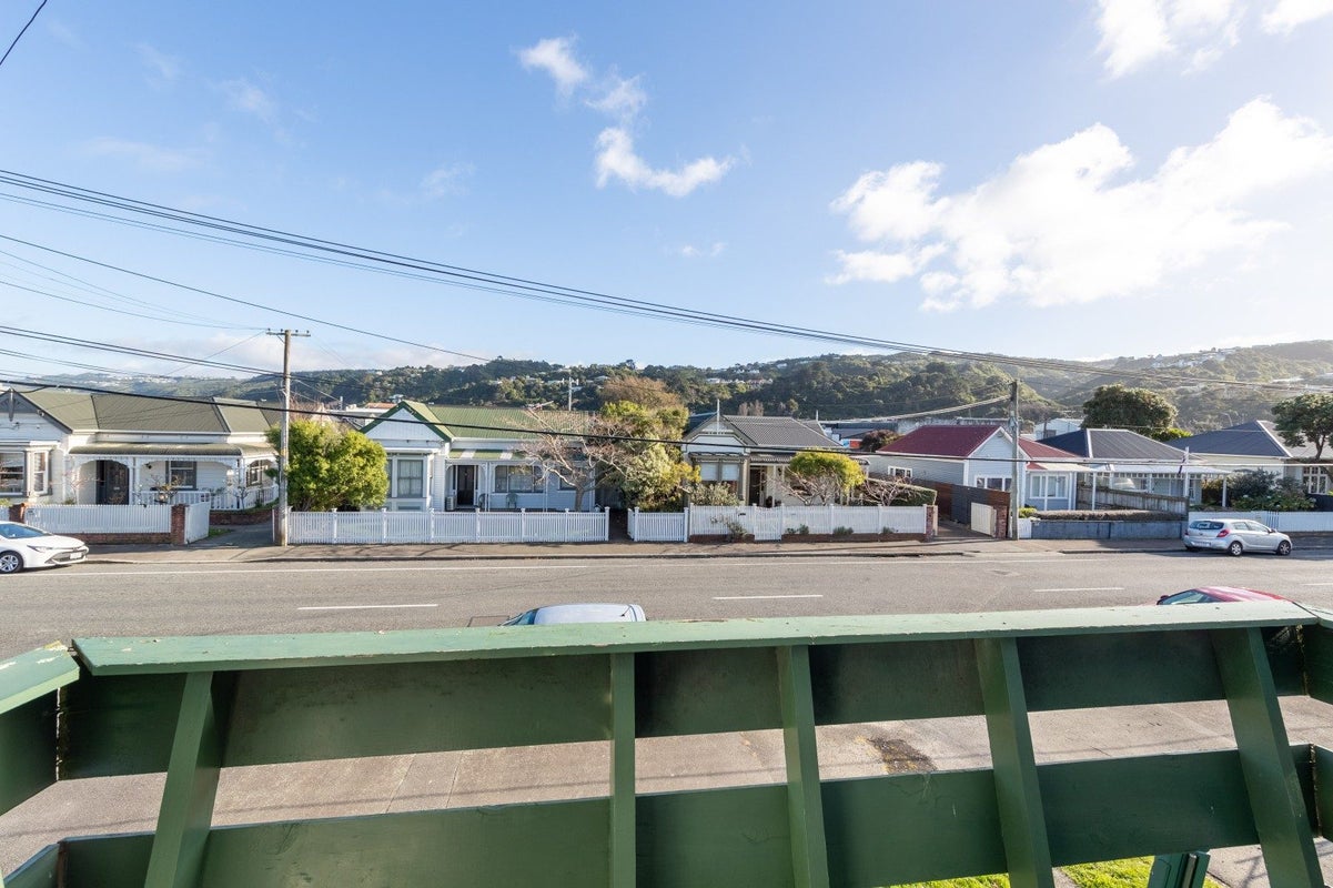 110 Richmond Street, Petone, Lower Hutt - Carousel 1