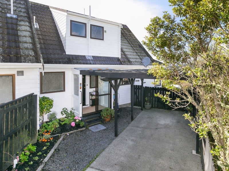 1B Caldwell Street, Karori, Wellington - Carousel 1