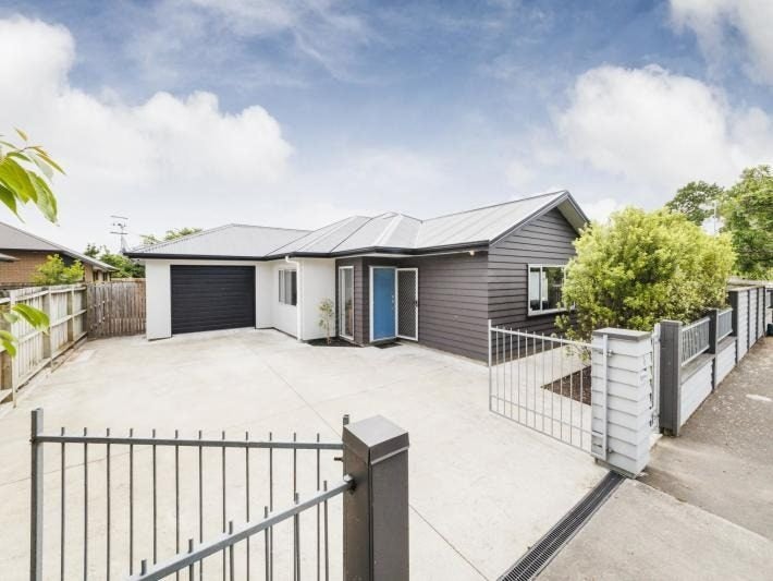 6 Cardiff Street, Highbury, Palmerston North - Carousel 1