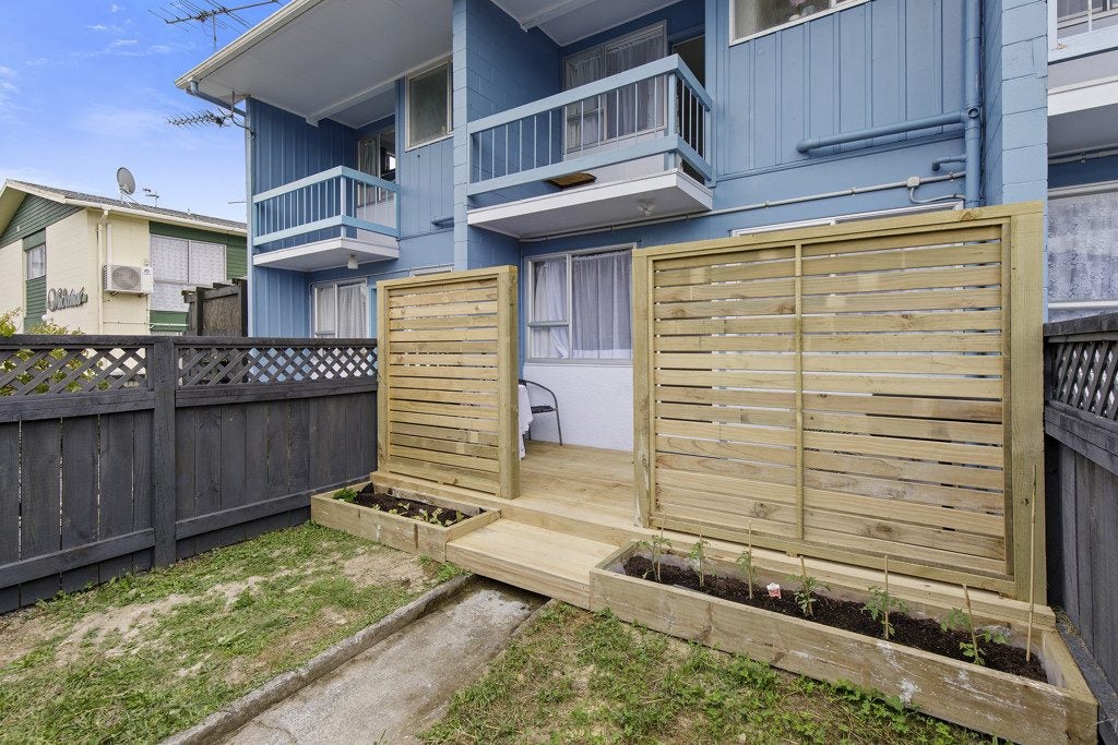 7/100 Martin Street, Wallaceville, Upper Hutt - Carousel 1