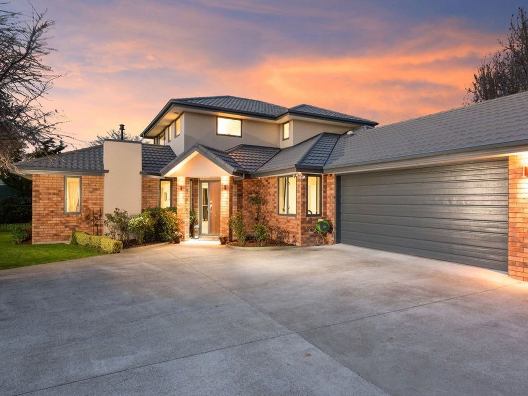 10 Stamford Lane, Springlands, Blenheim - Carousel 1