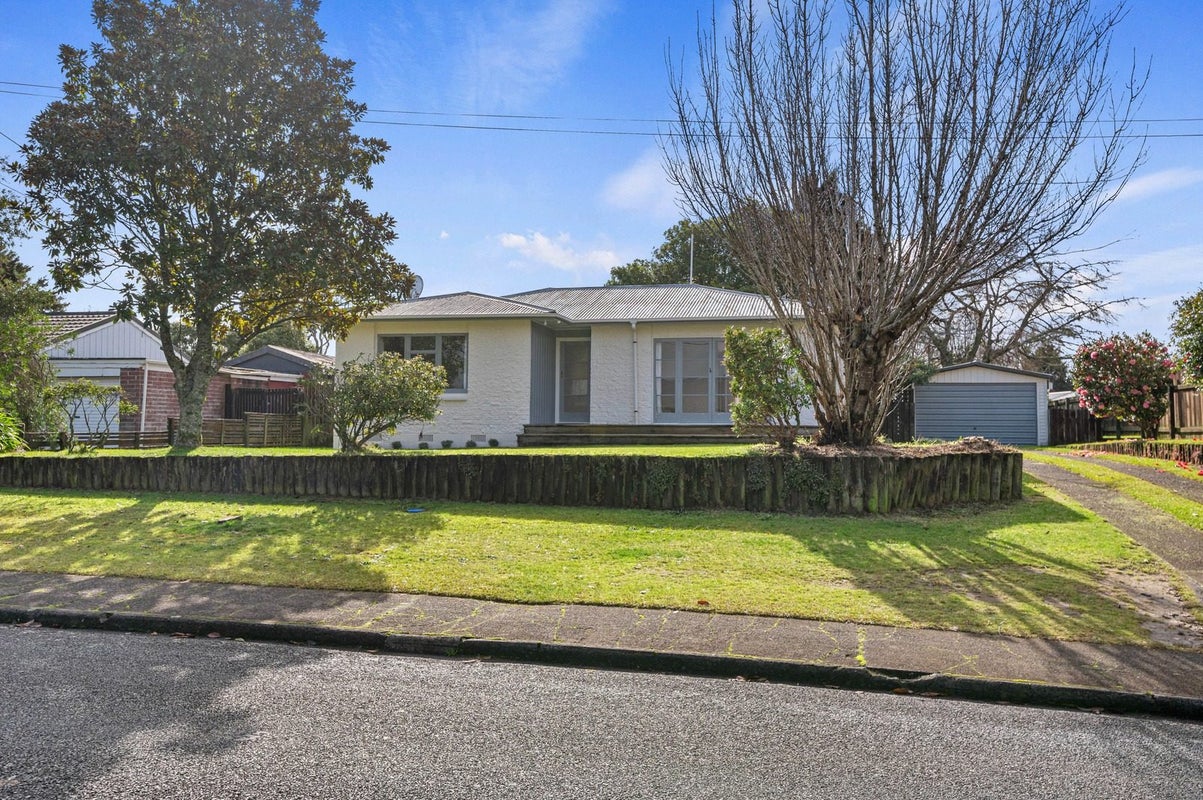 7 Huia Street, Hillcrest, Rotorua - Carousel 1