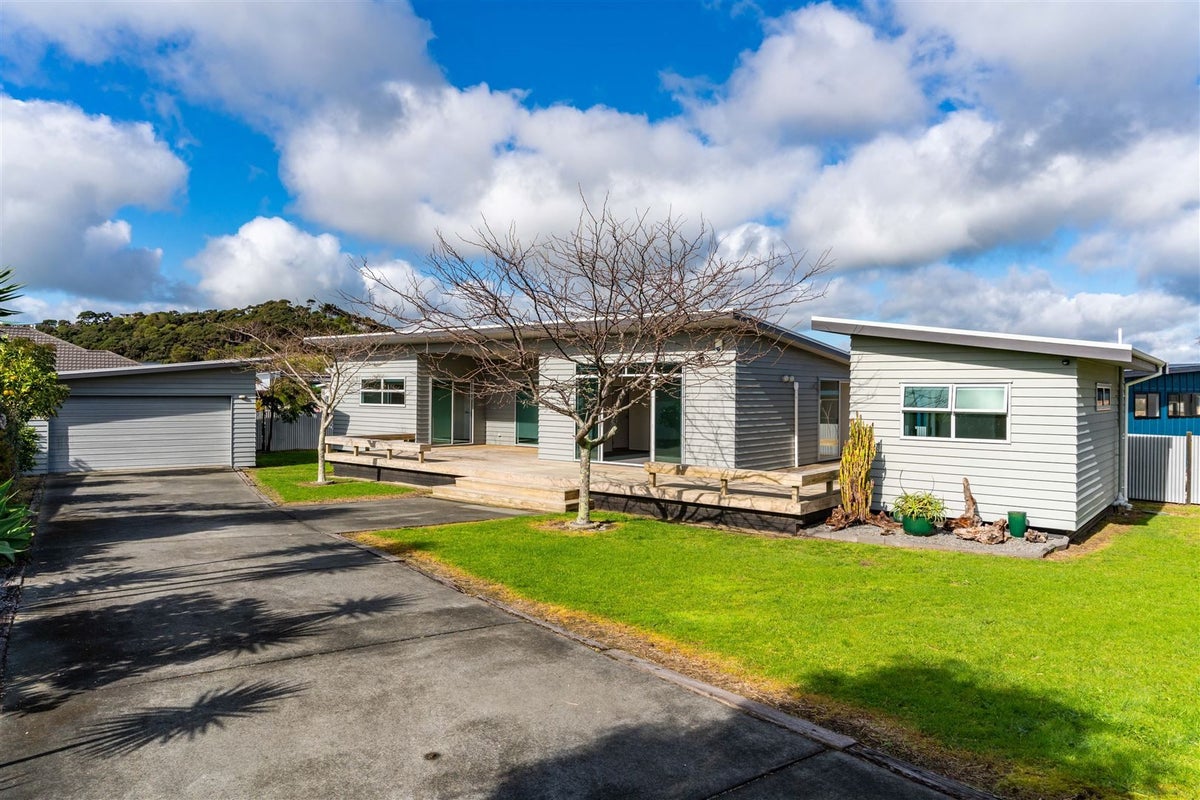 25 Marram Place, Mangawhai Heads, Mangawhai - Carousel 1