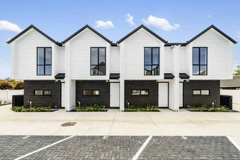 6/28 Riverview Road, Panmure, Auckland - Carousel 2