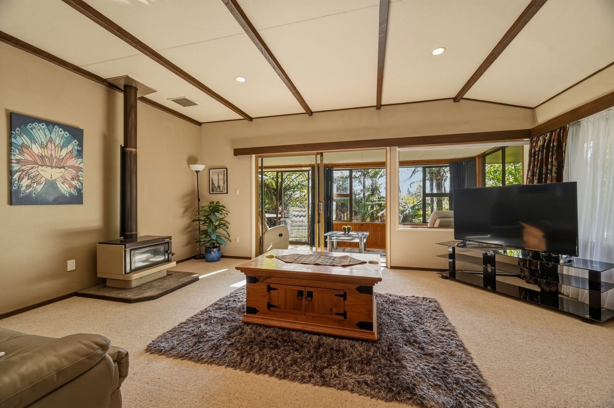 12 Morey Street, Owhata, Rotorua - Carousel 2