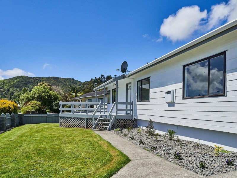 4A Glenbrook Grove, Naenae, Lower Hutt - Carousel 2