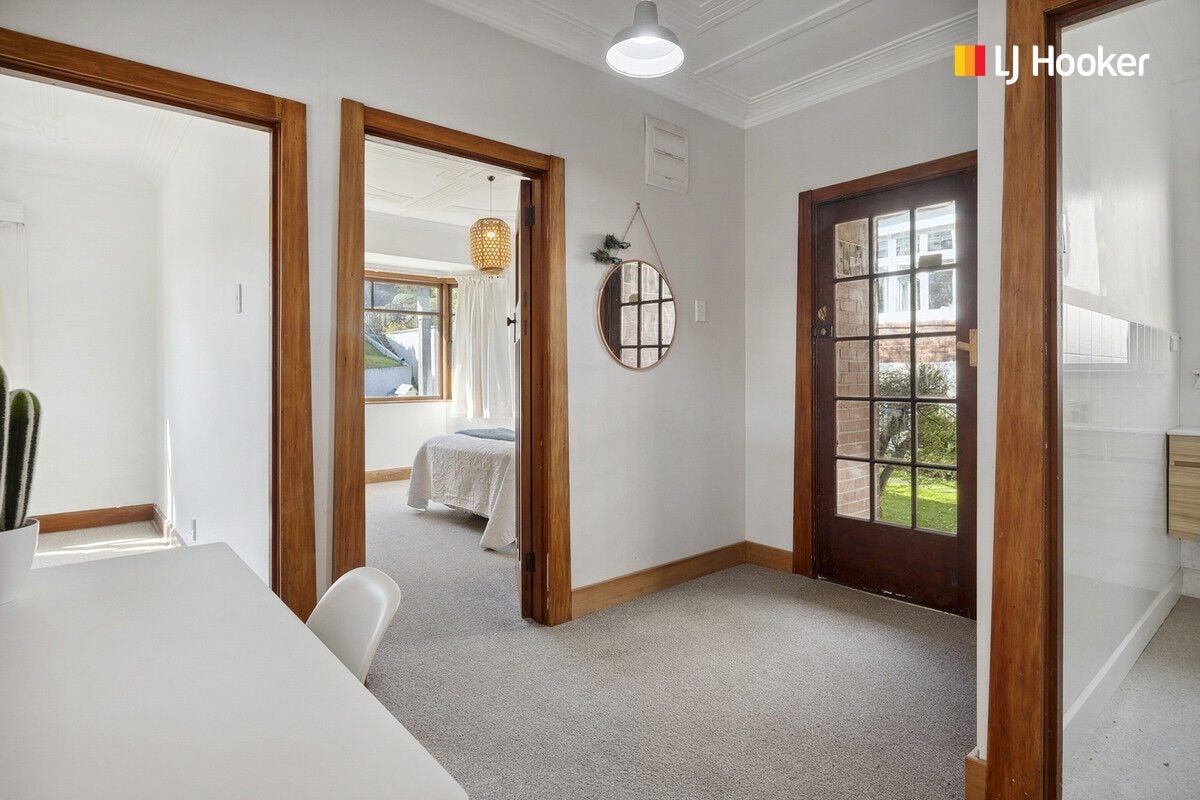 32 Cranston Street, Andersons Bay, Dunedin - Carousel 2