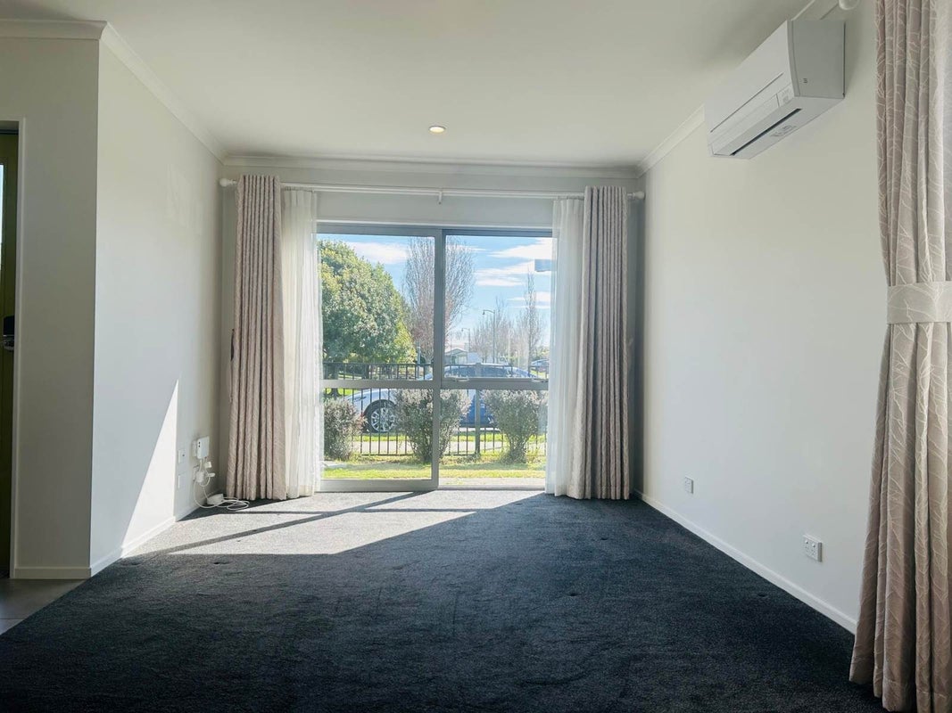 79 Kuaka Drive, Takanini, Auckland - Carousel 2