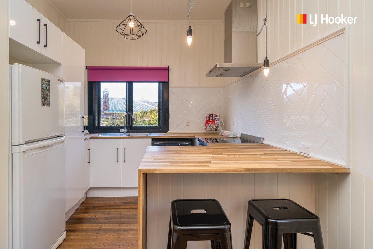 34 Ventnor Street, Mornington, Dunedin - Carousel 1