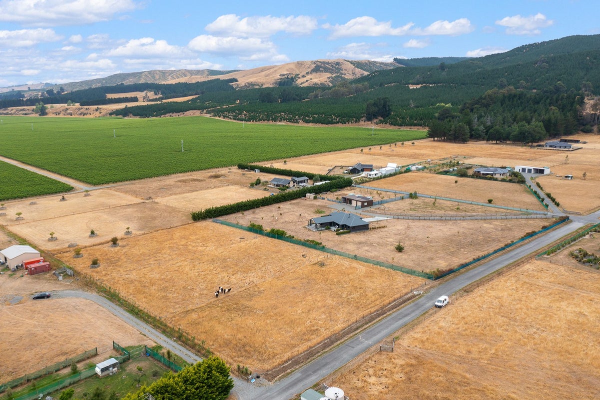 2609 State Highway 63, Blenheim - Carousel 40