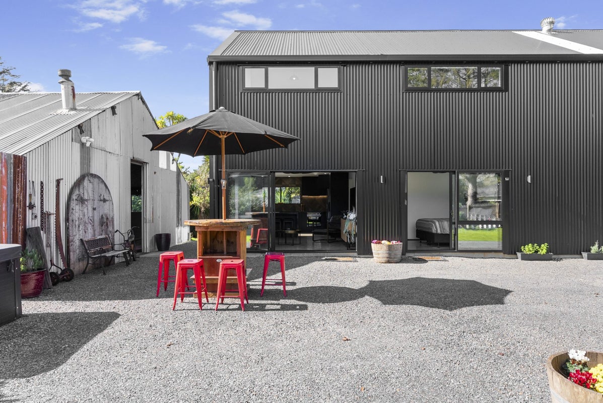 127 Bethells Road, Waitākere, Auckland - Carousel 2