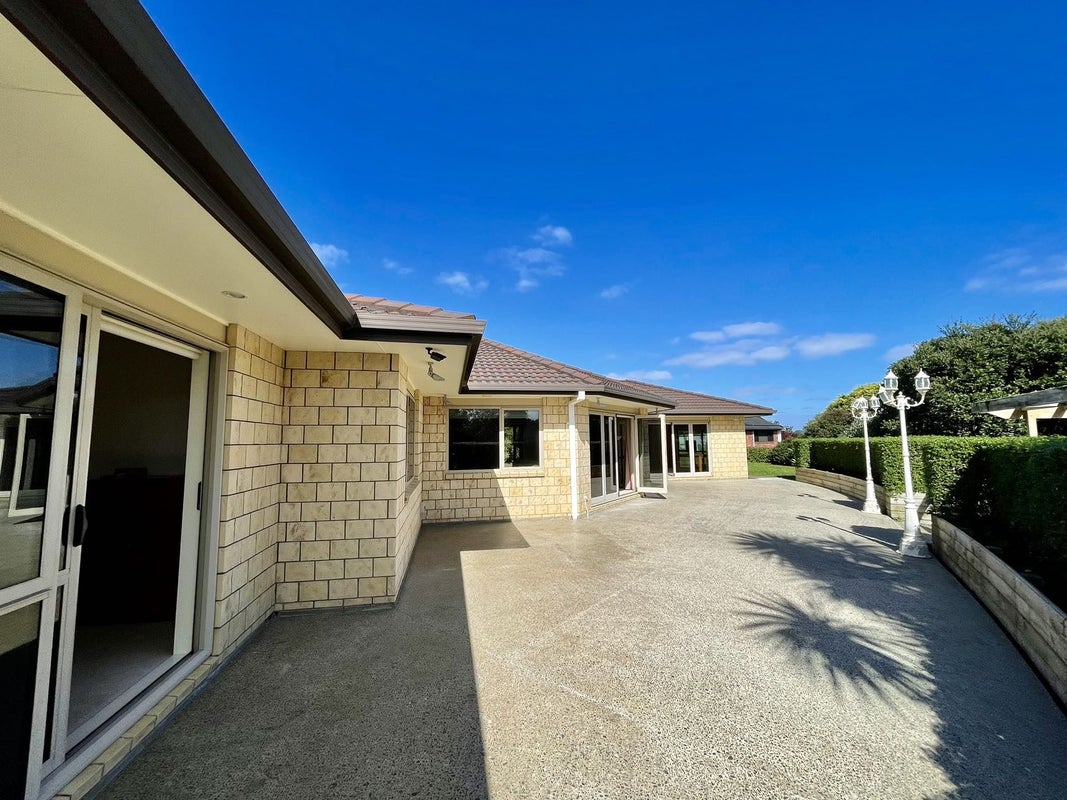 11 Schopolo Place, Schnapper Rock, Auckland - Carousel 23