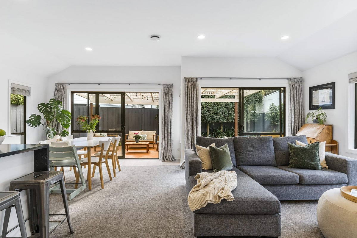 70A Oranga Avenue, Onehunga, Auckland - Carousel 2