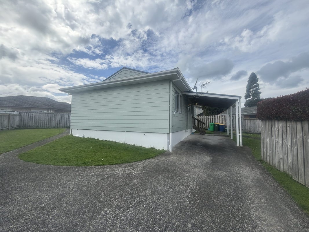 7A Waione Avenue, Te Atatu Peninsula, Auckland - Carousel 2