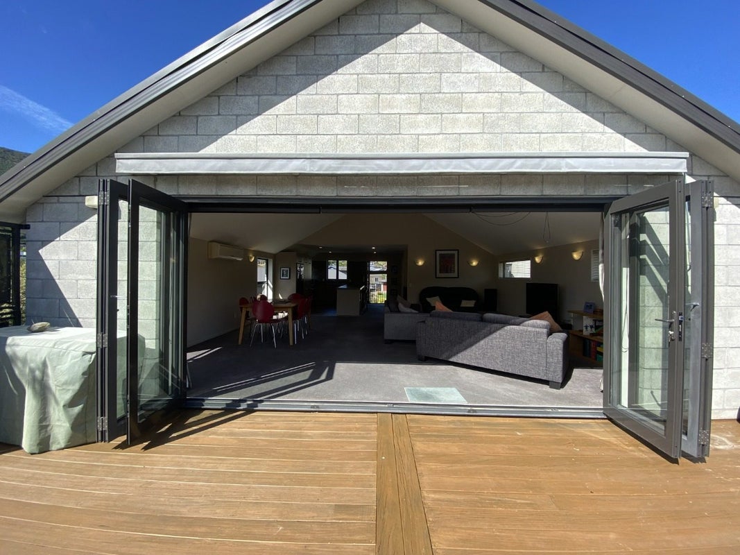 10 Nautique Place, Waikawa, Picton - Carousel 2