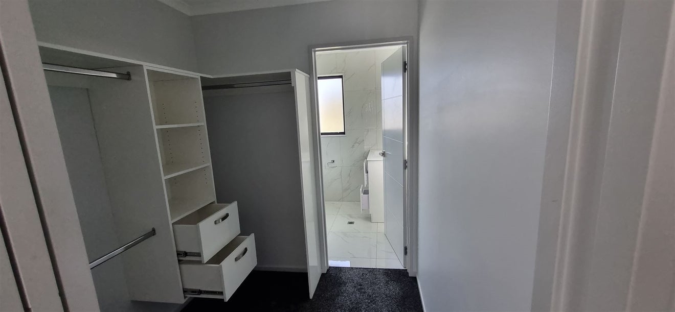 715C Massey Road, Mangere, Auckland - Carousel 11