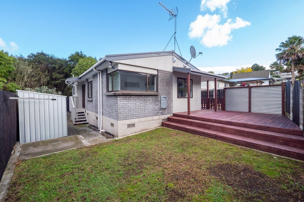 22 Chester Street, Judea, Tauranga - Carousel 9