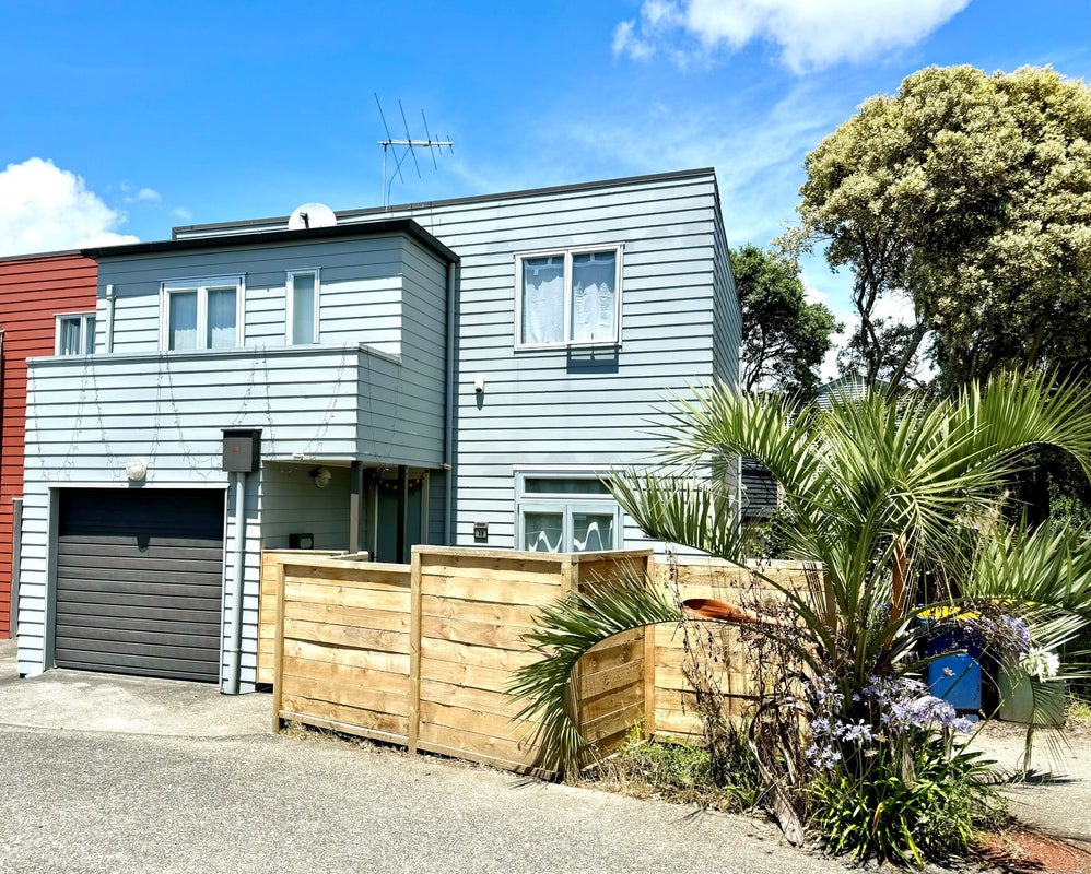 39 Albionvale Road, Glen Eden, Auckland - Carousel 2