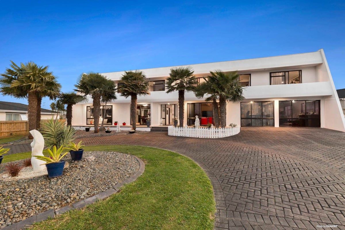 14 Emsworth Court, Pukekohe, Pukekohe - Carousel 2