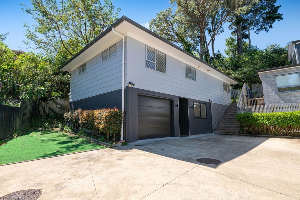 111 Salamanca Road, Sunnynook, Auckland - Carousel 1
