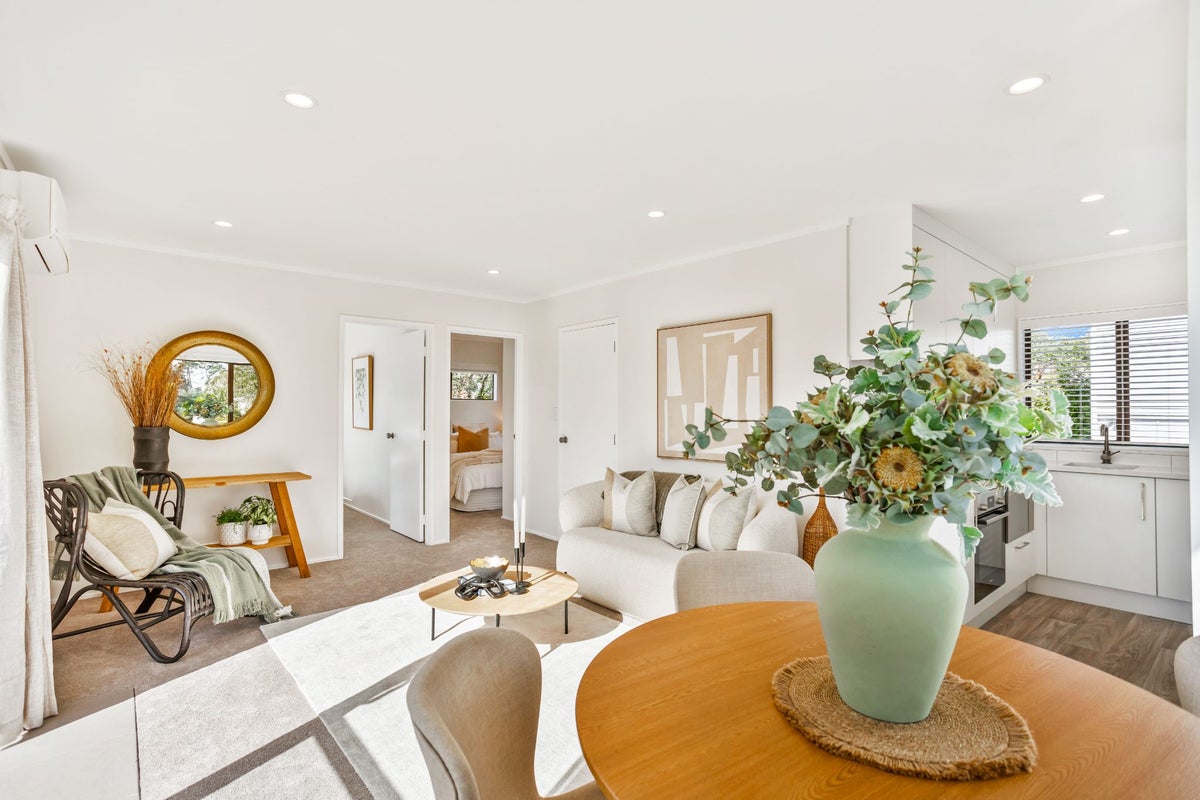 2A Gazelle Ave, Beach Haven, Auckland - Carousel 2