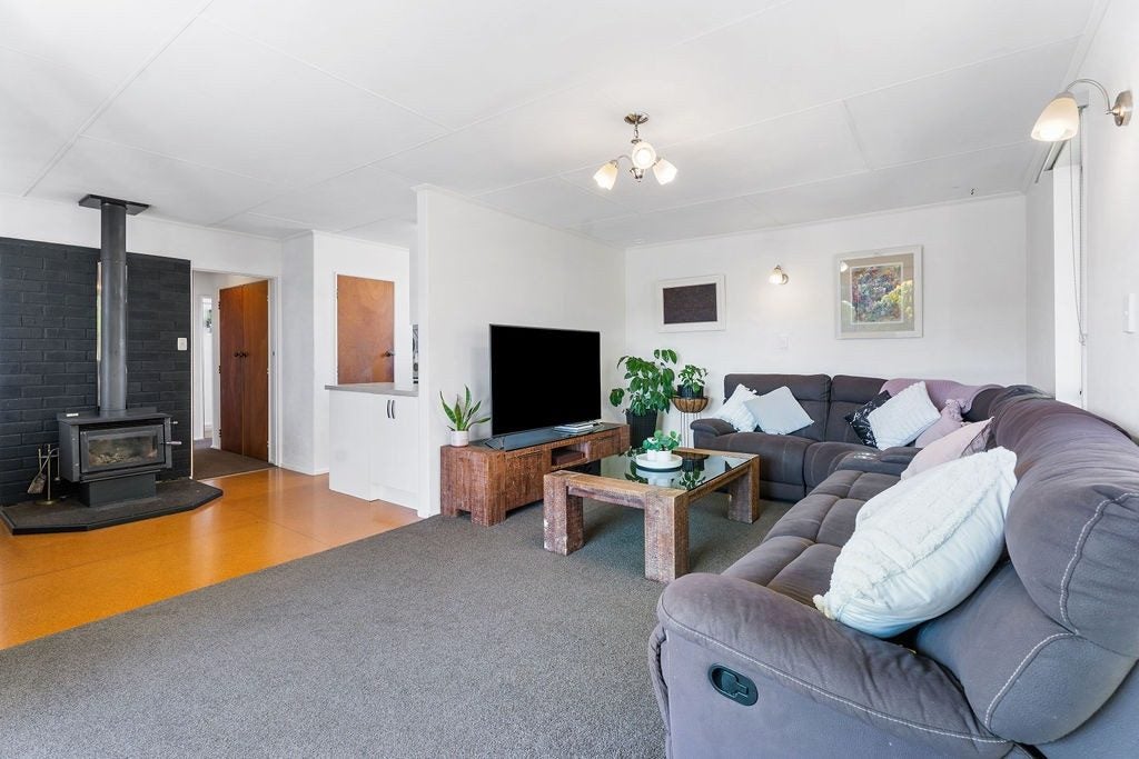 21 Taranaki Street, Kuripuni, Masterton - Carousel 2