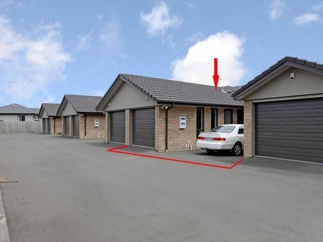 2/15 Albert Street, Hamilton East, Hamilton - Carousel 1