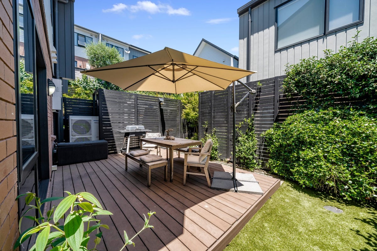 4 Windlass Street, Long Bay, Auckland - Carousel 2