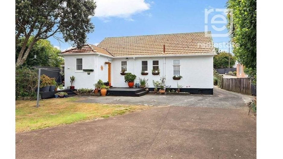 164 Landscape Road, Mount Eden, Auckland - Carousel 1