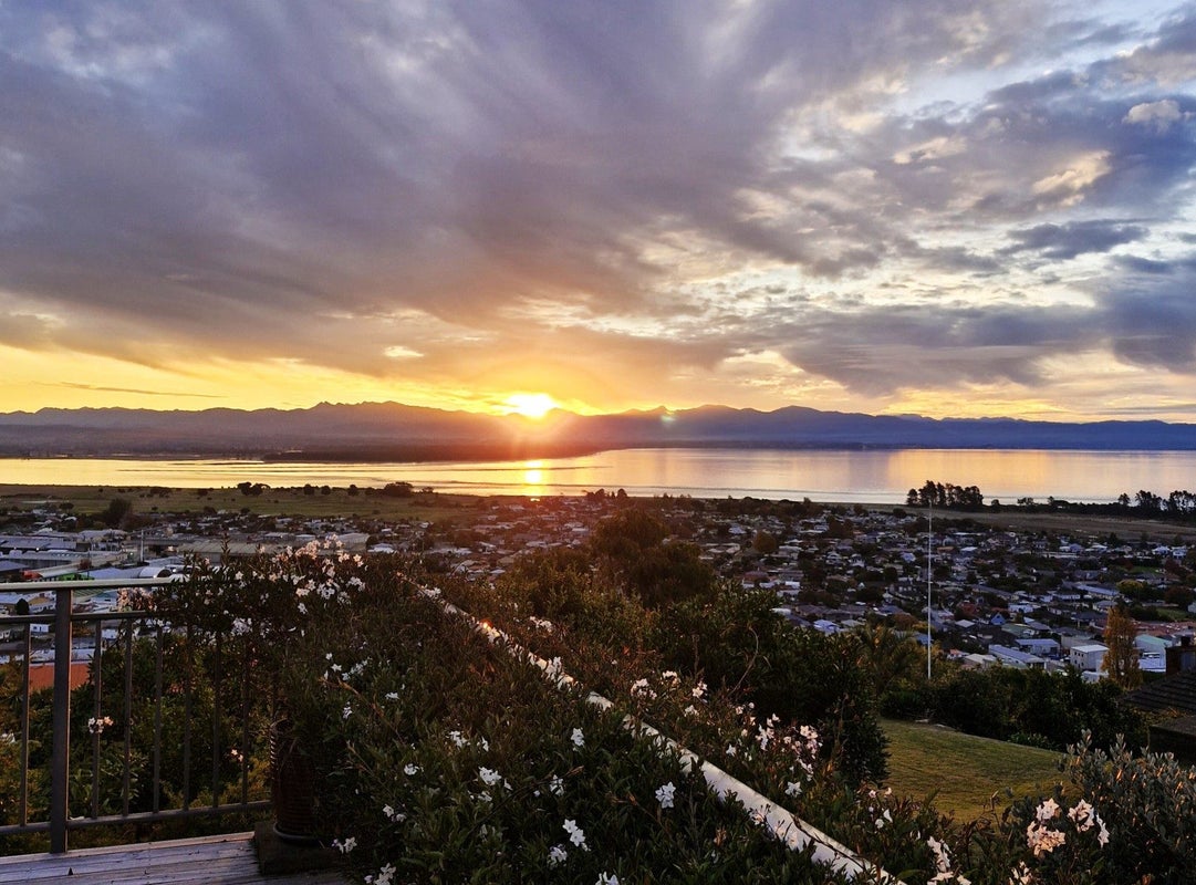 2/33 Chamberlain Street, Tahunanui, Nelson - Carousel 2