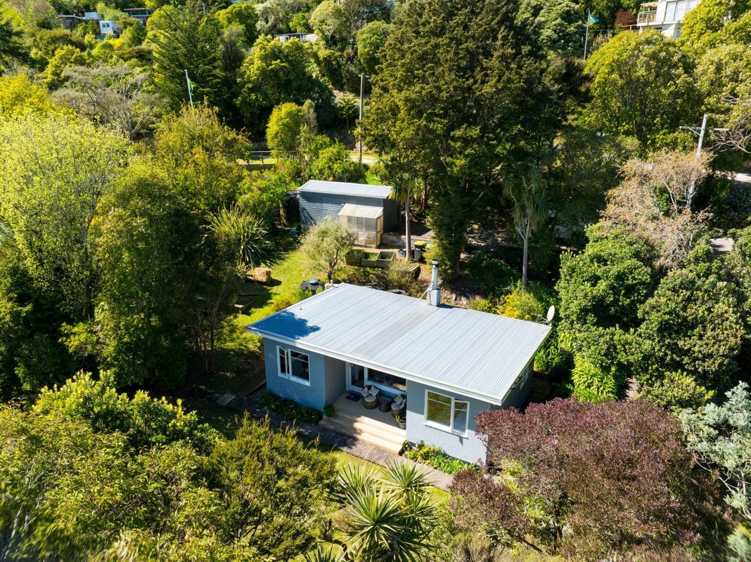10 Crescent Street, Purakaunui, Port Chalmers - Carousel 34