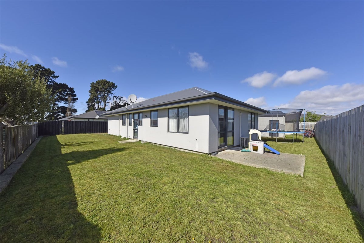 5 Foresthill Place, Bromley, Christchurch - Carousel 1