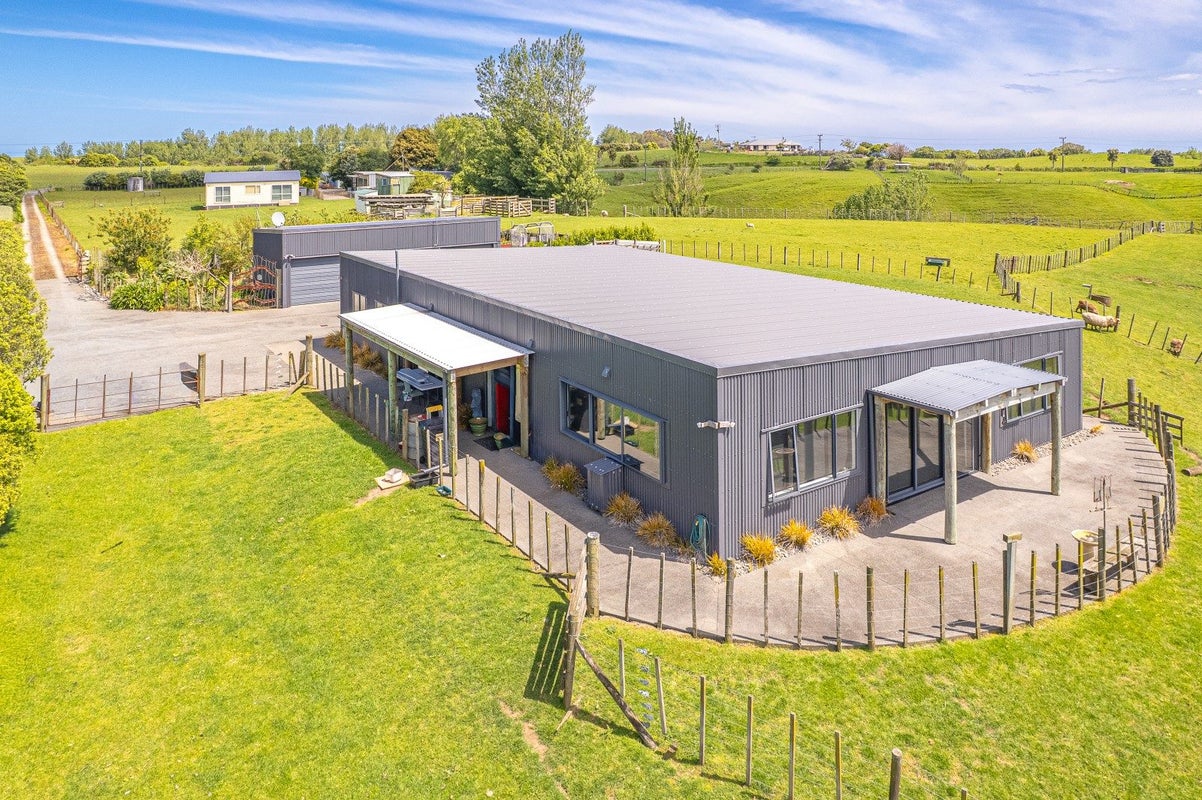 62A Mission Road, Westmere, Whanganui - Carousel 1