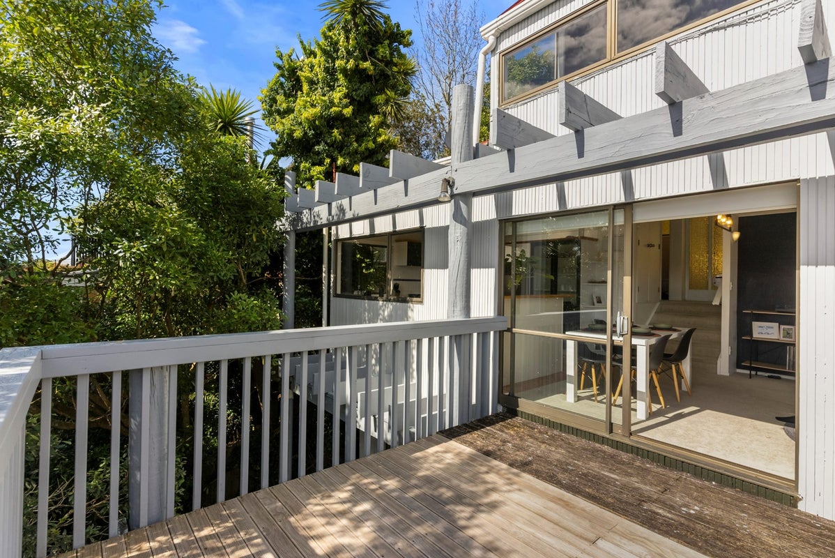 605 East Coast Road, Browns Bay, Auckland - Carousel 1