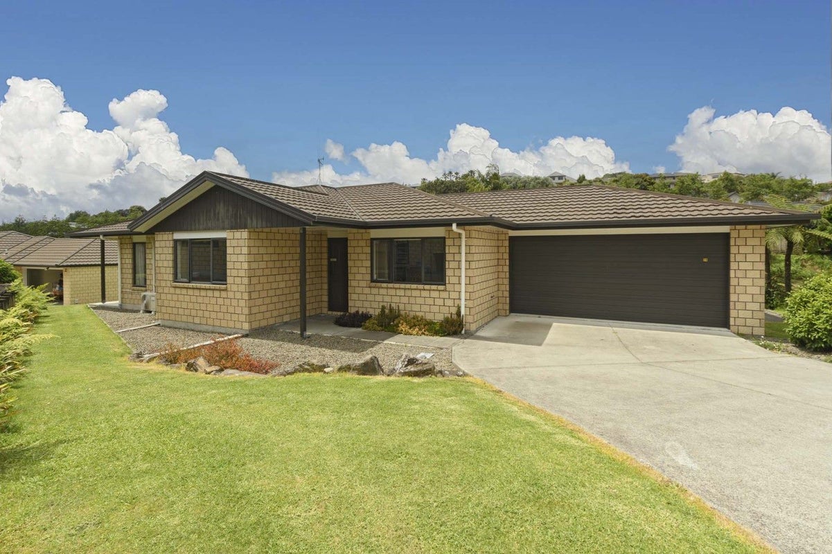28/19 Glencarron Place, Bethlehem, Tauranga - Carousel 1