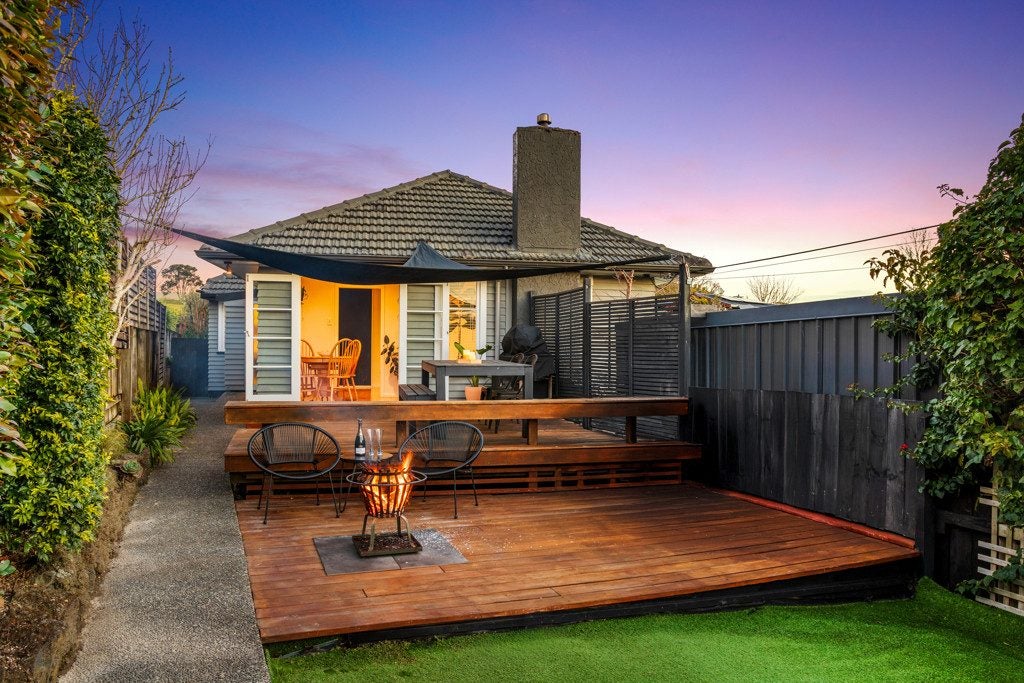 56 Vodanovich Road, Te Atatu South, Auckland - Carousel 1