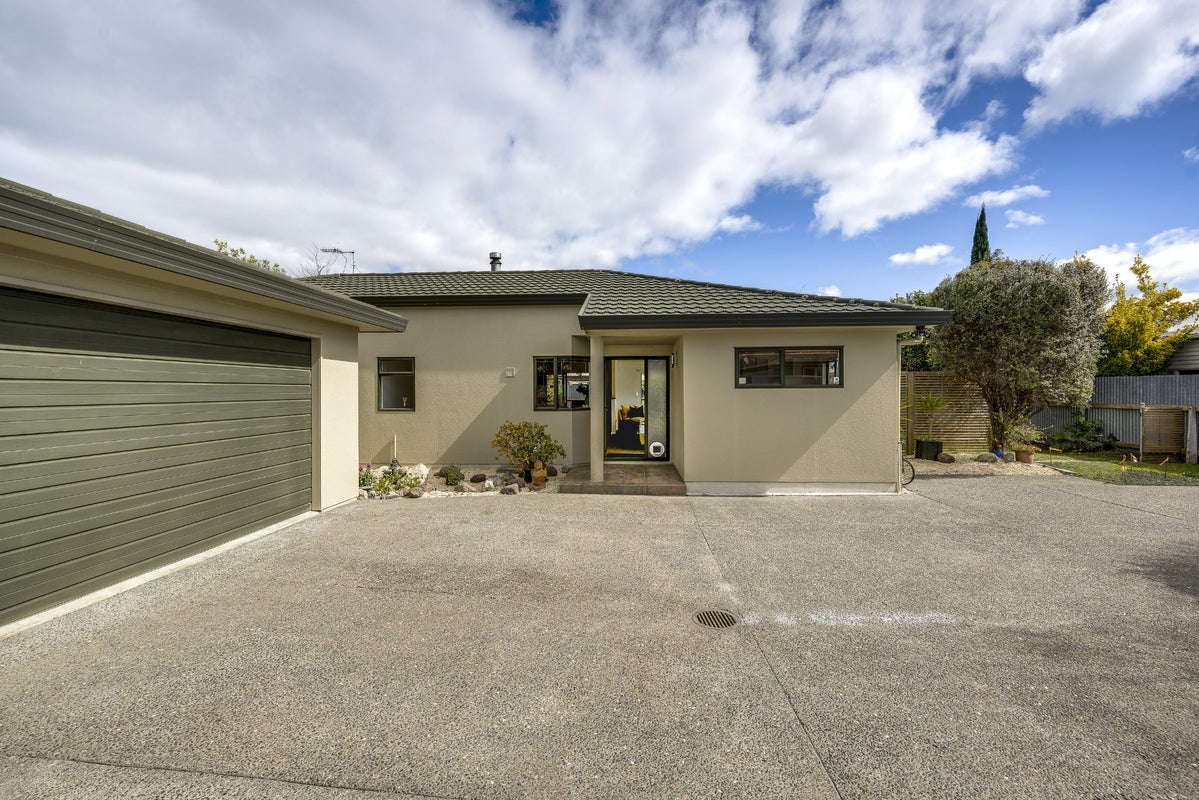 20a Pembroke Street, Taradale, Napier, Hawke's Bay - Carousel 2